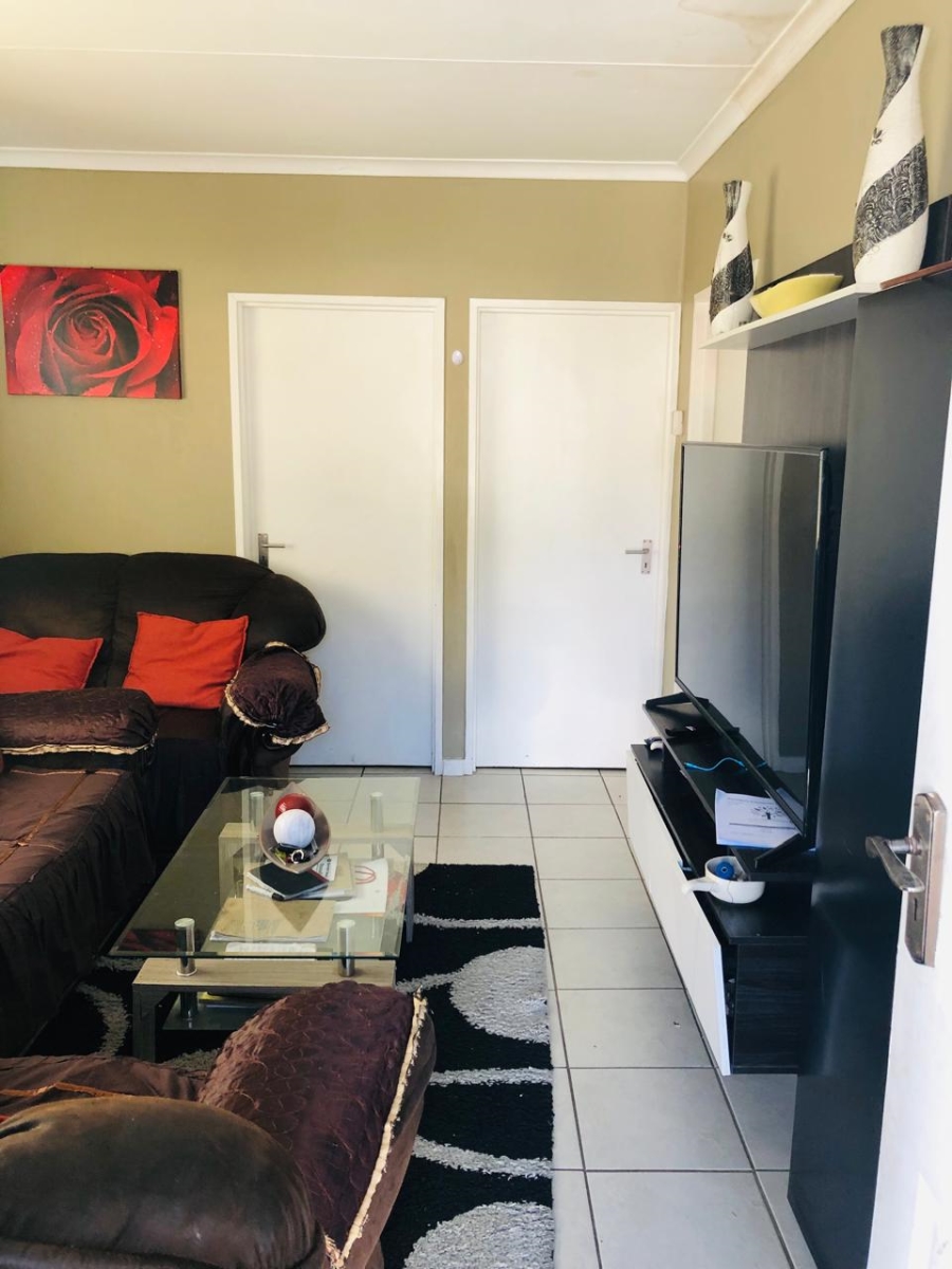 2 Bedroom Property for Sale in Electric City Western Cape